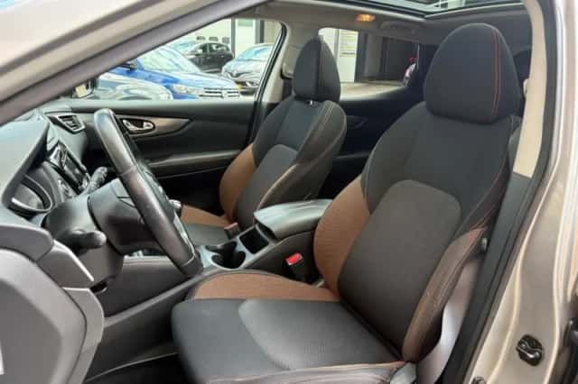 Nissan Qashqai (2019) thumbnail 5