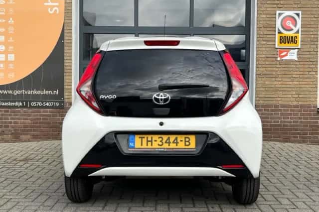 Toyota Aygo (2018) thumbnail 13