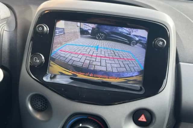 Toyota Aygo (2018) thumbnail 14