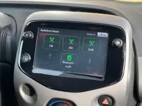 Toyota Aygo (2018) thumbnail 30