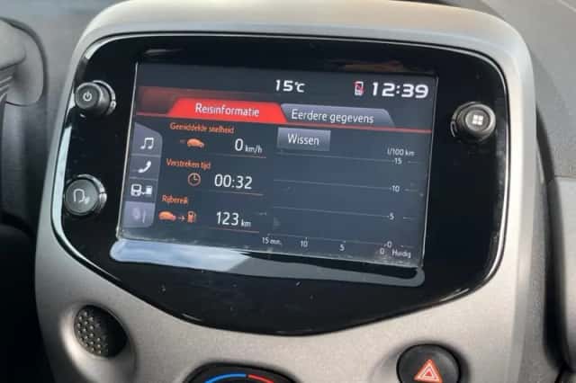 Toyota Aygo (2018) thumbnail 31