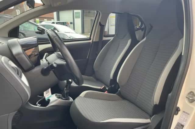Toyota Aygo (2018) thumbnail 33