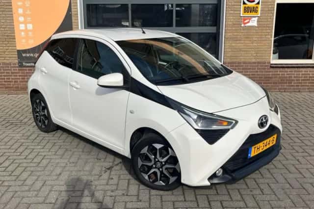 Toyota Aygo (2018) thumbnail 34