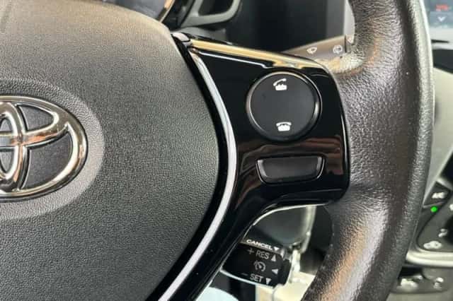 Toyota Aygo (2018) thumbnail 41