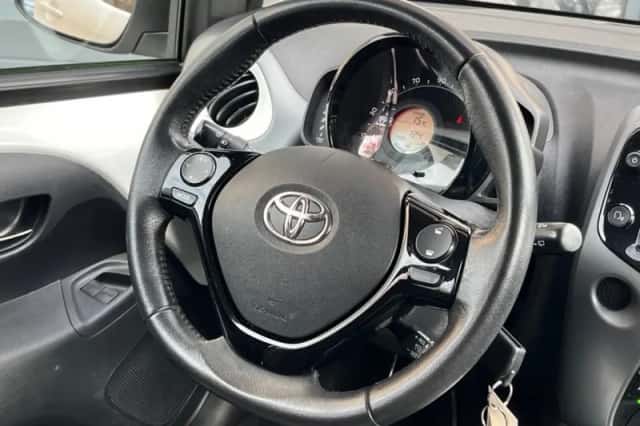 Toyota Aygo (2018) thumbnail 46