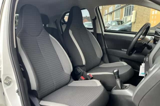 Toyota Aygo (2018) thumbnail 6