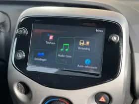 Toyota Aygo (2018) thumbnail 9