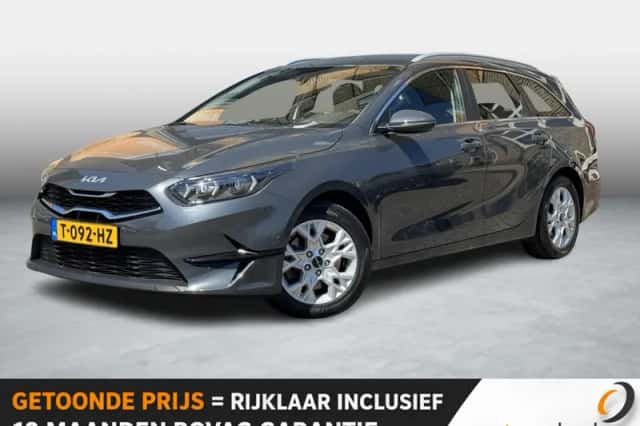 Kia Ceed (2023) thumbnail 1
