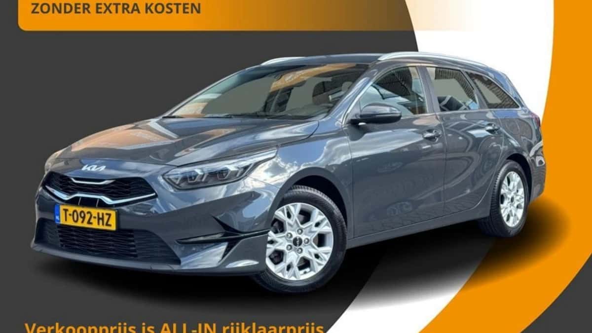 Kia Ceed (2023) — foto 1