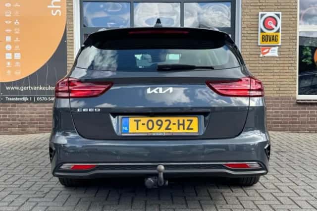 Kia Ceed (2023) thumbnail 15