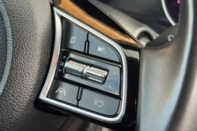 Kia Ceed (2023) thumbnail 27