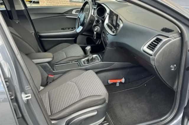 Kia Ceed (2023) thumbnail 29
