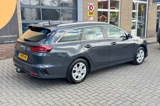 Kia Ceed (2023) thumbnail 42