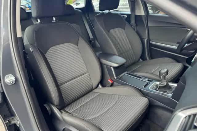 Kia Ceed (2023) thumbnail 7