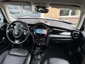 MINI MINI (2022) thumbnail 3