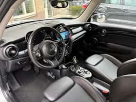MINI MINI (2022) thumbnail 28