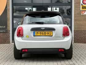 MINI MINI (2022) thumbnail 29