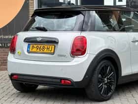 MINI MINI (2022) thumbnail 37