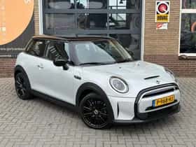 MINI MINI (2022) thumbnail 52