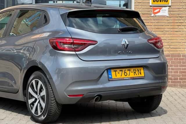 Renault Clio (2023) thumbnail 14