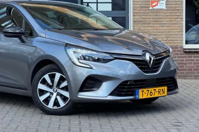 Renault Clio (2023) thumbnail 21