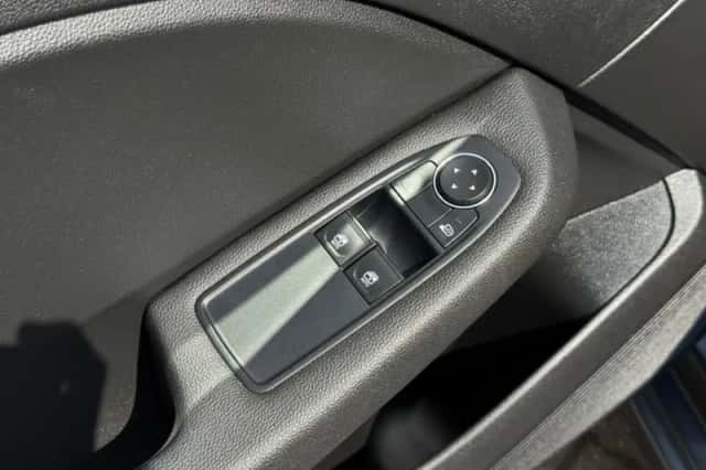 Renault Clio (2023) thumbnail 23