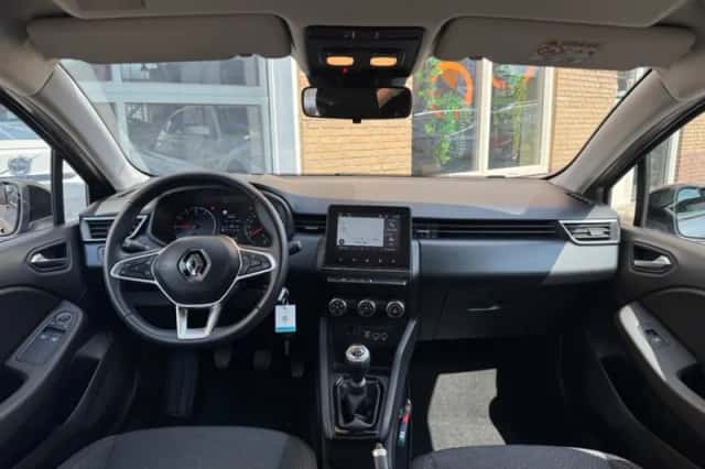 Renault Clio (2023) thumbnail 27