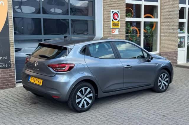 Renault Clio (2023) thumbnail 47