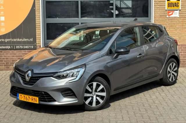 Renault Clio (2023) thumbnail 8
