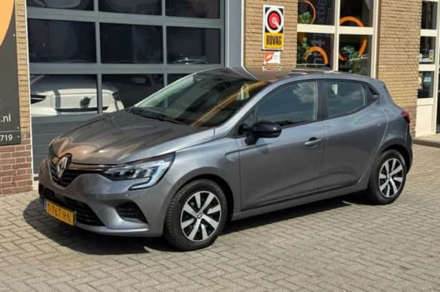 Renault Clio (2023) thumbnail 10