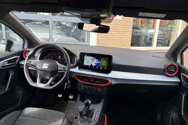 SEAT Ibiza (2023) thumbnail 3