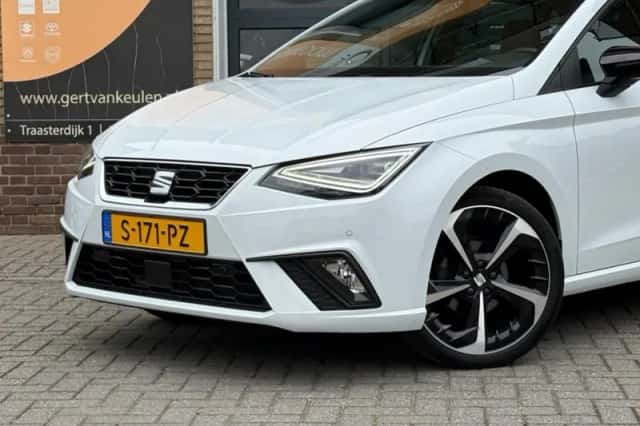 SEAT Ibiza (2023) thumbnail 32