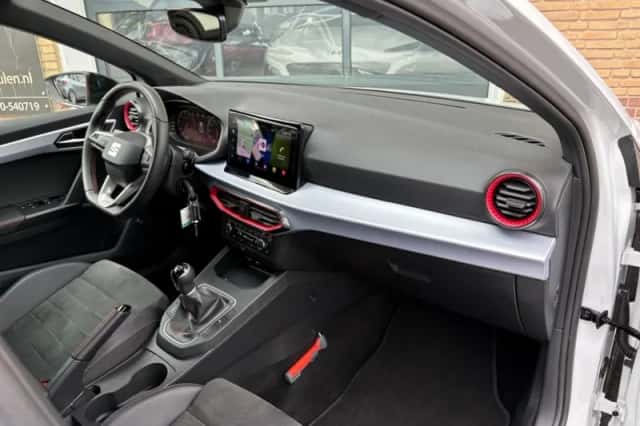 SEAT Ibiza (2023) thumbnail 34