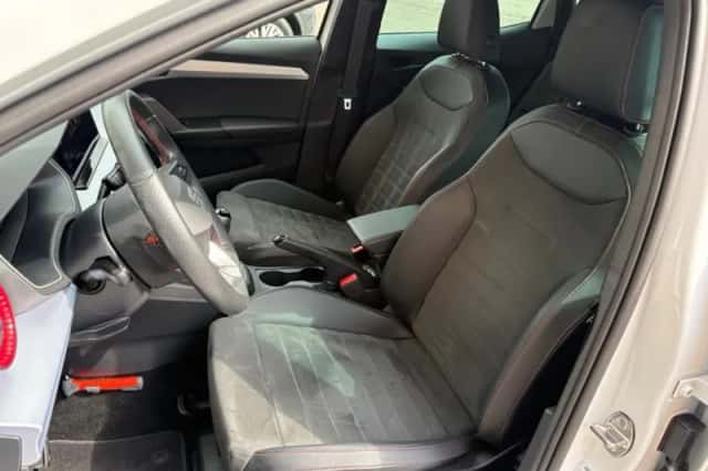 SEAT Ibiza (2023) thumbnail 5