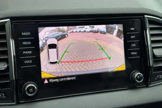 Škoda Karoq (2022) thumbnail 21