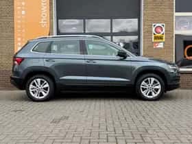 Škoda Karoq (2022) thumbnail 4