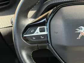 Peugeot 208 (2021) thumbnail 30