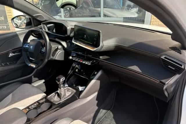 Peugeot 208 (2021) thumbnail 35