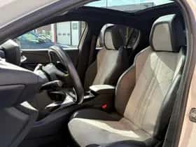 Peugeot 208 (2021) thumbnail 5