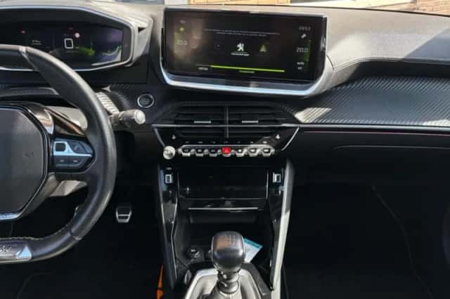 Peugeot 208 (2021) thumbnail 41