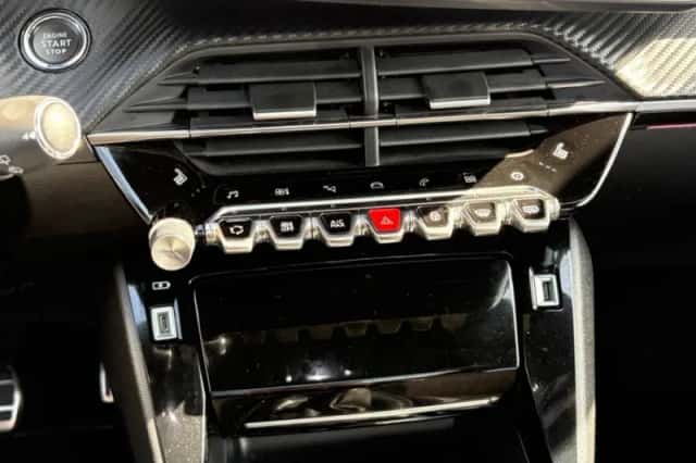 Peugeot 208 (2021) thumbnail 43