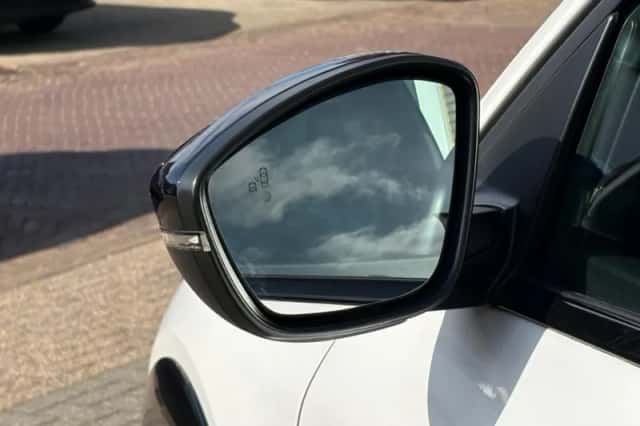 Peugeot 208 (2021) thumbnail 49