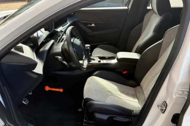 Peugeot 208 (2021) thumbnail 50