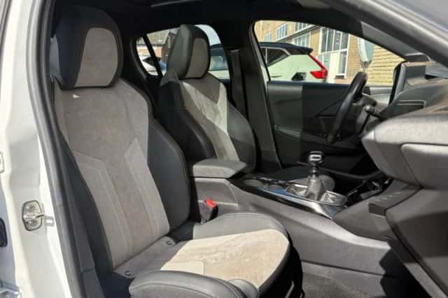 Peugeot 208 (2021) thumbnail 54