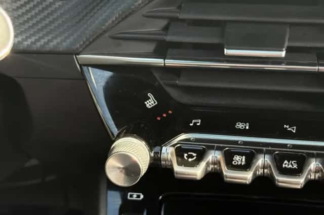 Peugeot 208 (2021) thumbnail 57