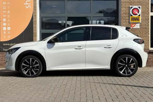 Peugeot 208 (2021) thumbnail 7