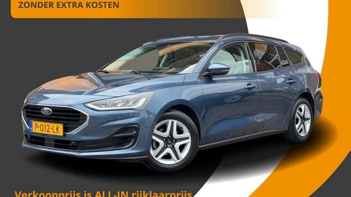 Ford Focus (2022) — foto 1
