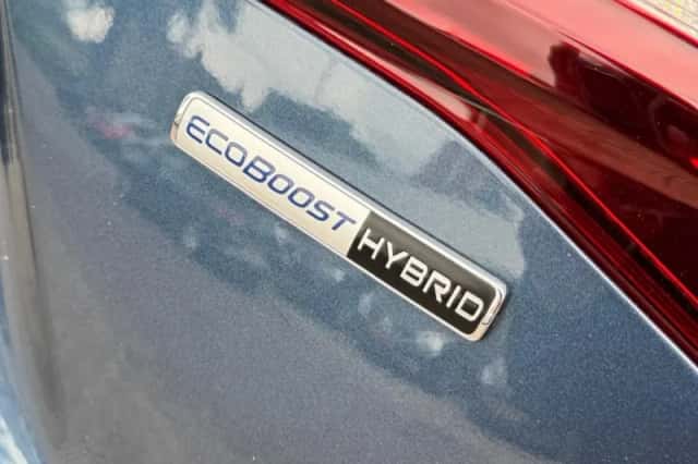 Ford Focus (2022) thumbnail 16