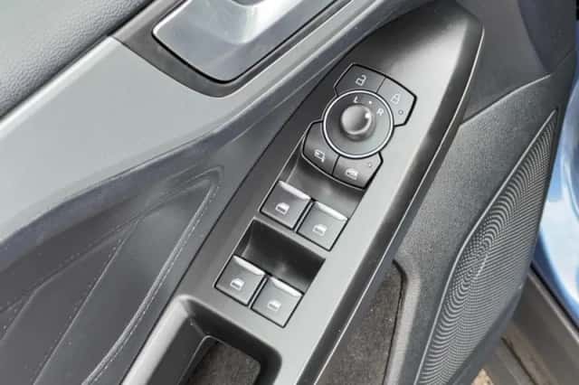 Ford Focus (2022) thumbnail 21
