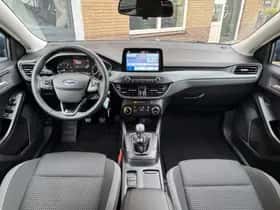 Ford Focus (2022) thumbnail 27